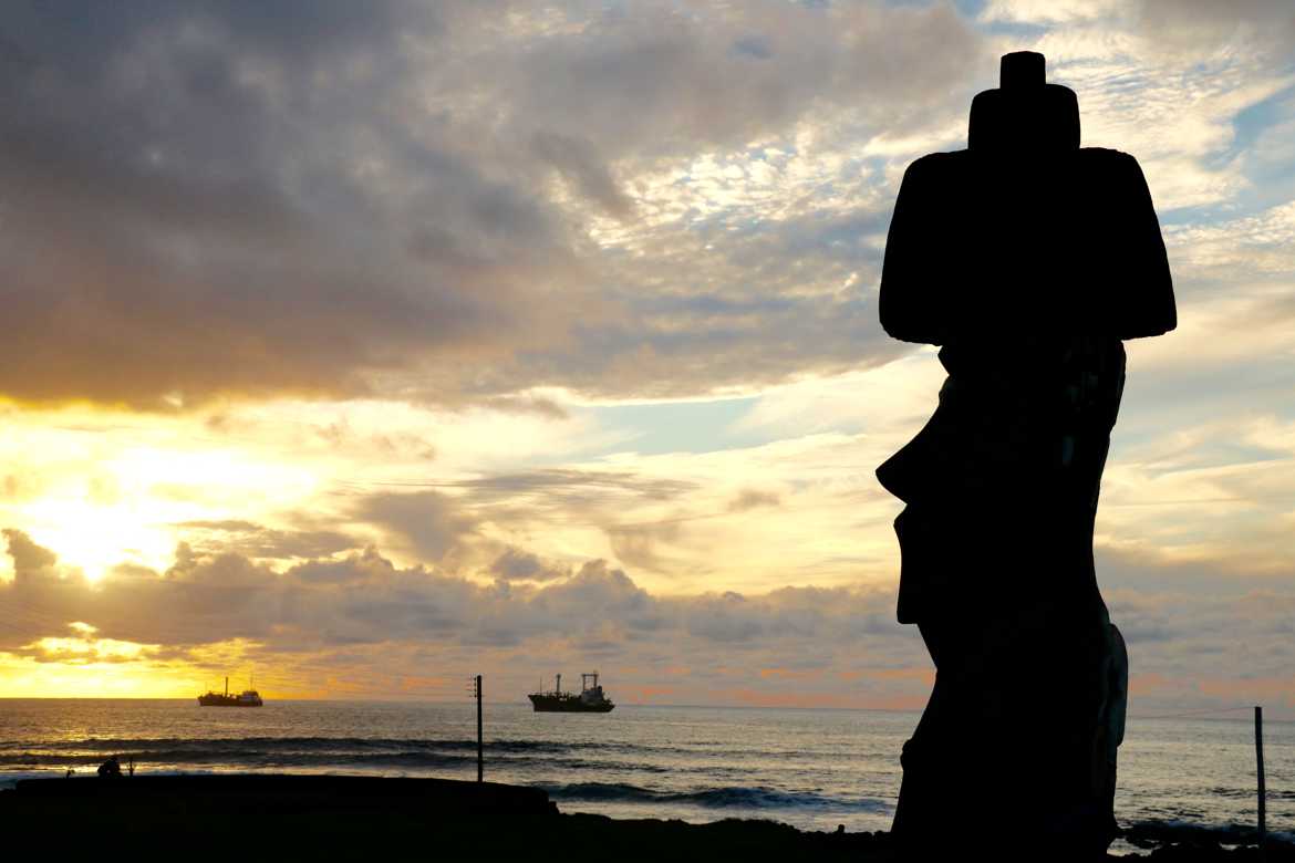 Le Surveillant Moai