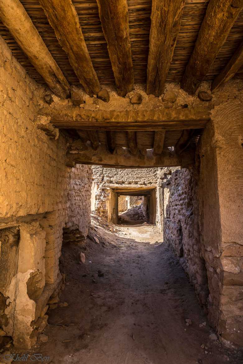 PASSAGE DANS LA CITE