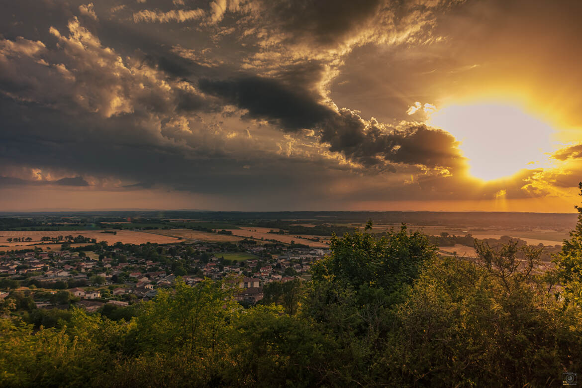 Cache cache avec les nuages