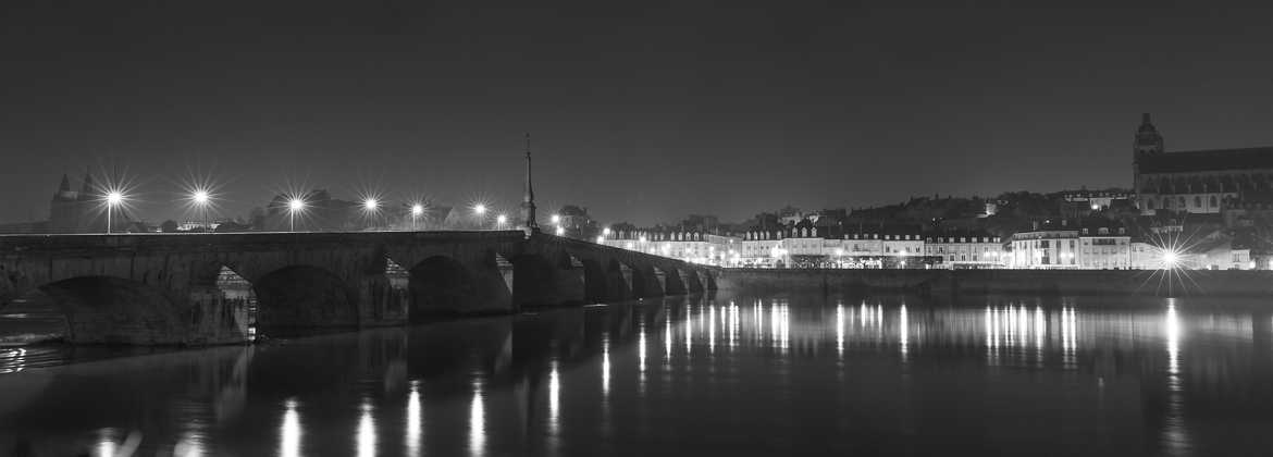 Blois By Night