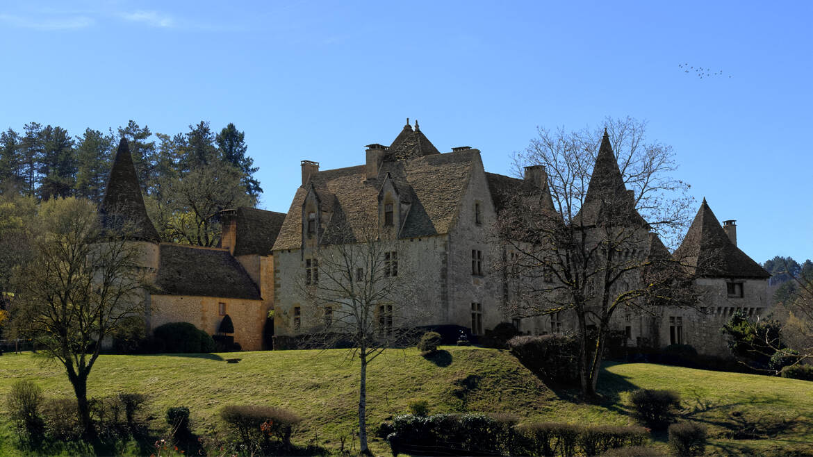 Le château sans nom