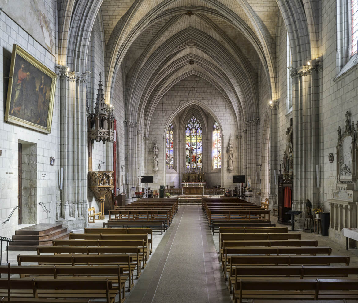 Église Saint-Étienne de Chinon