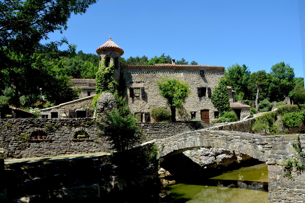 petit village d'occitanie