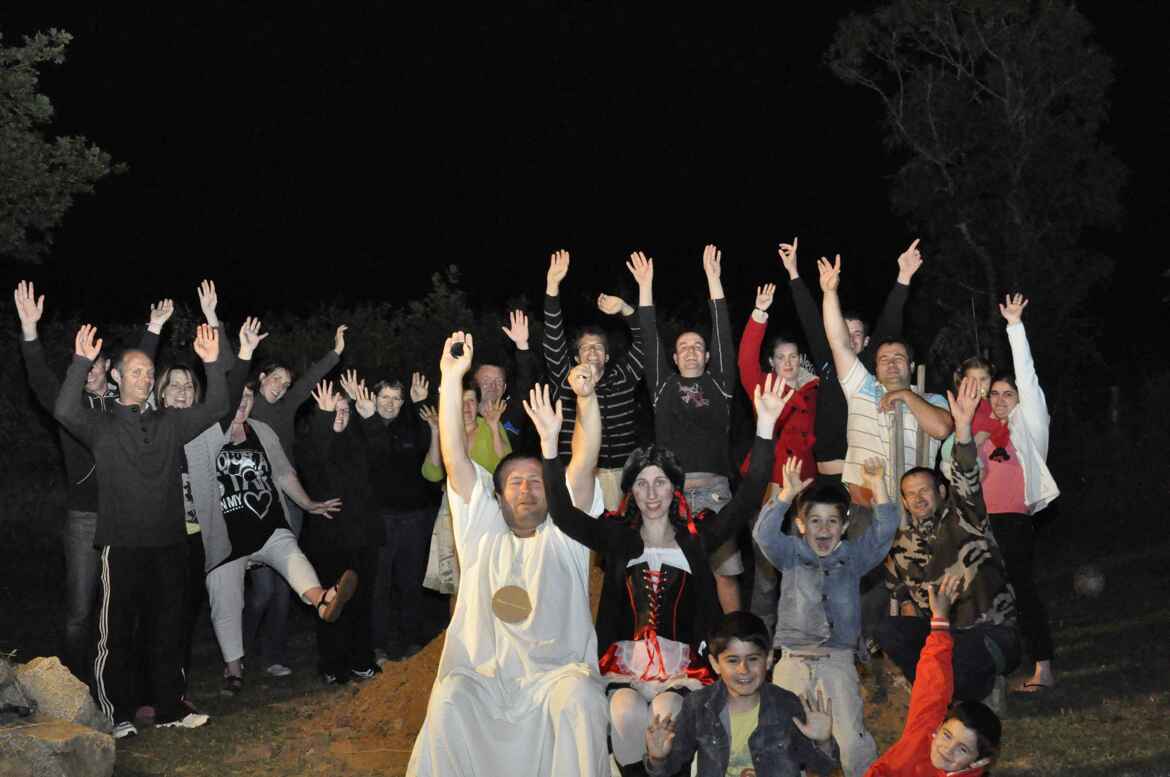 ENTERREMENT DE VIE DE GARS ET FILLE