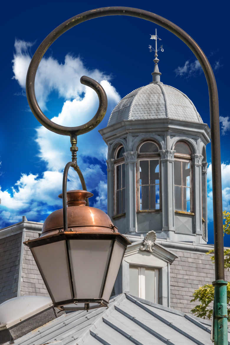 Le lampadaire et la maison de l'armateur