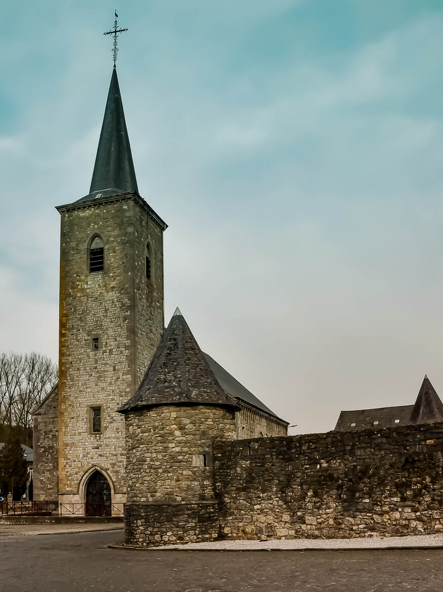 L’église Saints-Pierre-et-Paul à Thy le Château