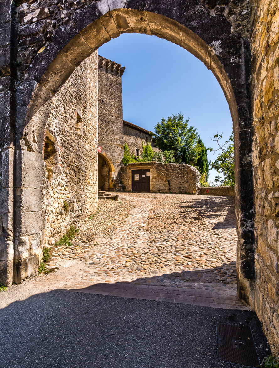 Pérouges, l'entrée