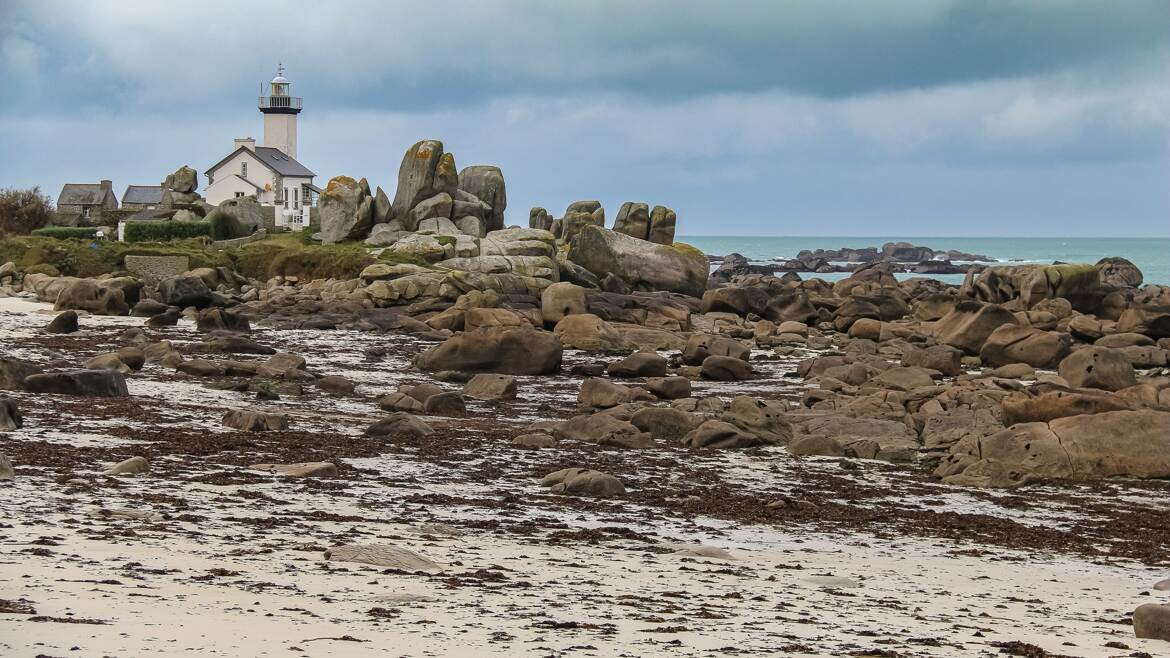 Archives armoricaines : phare de Pontusval