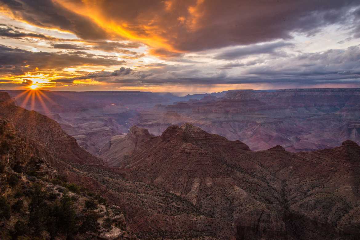 Coucher de soleil sur le Grand Canyon