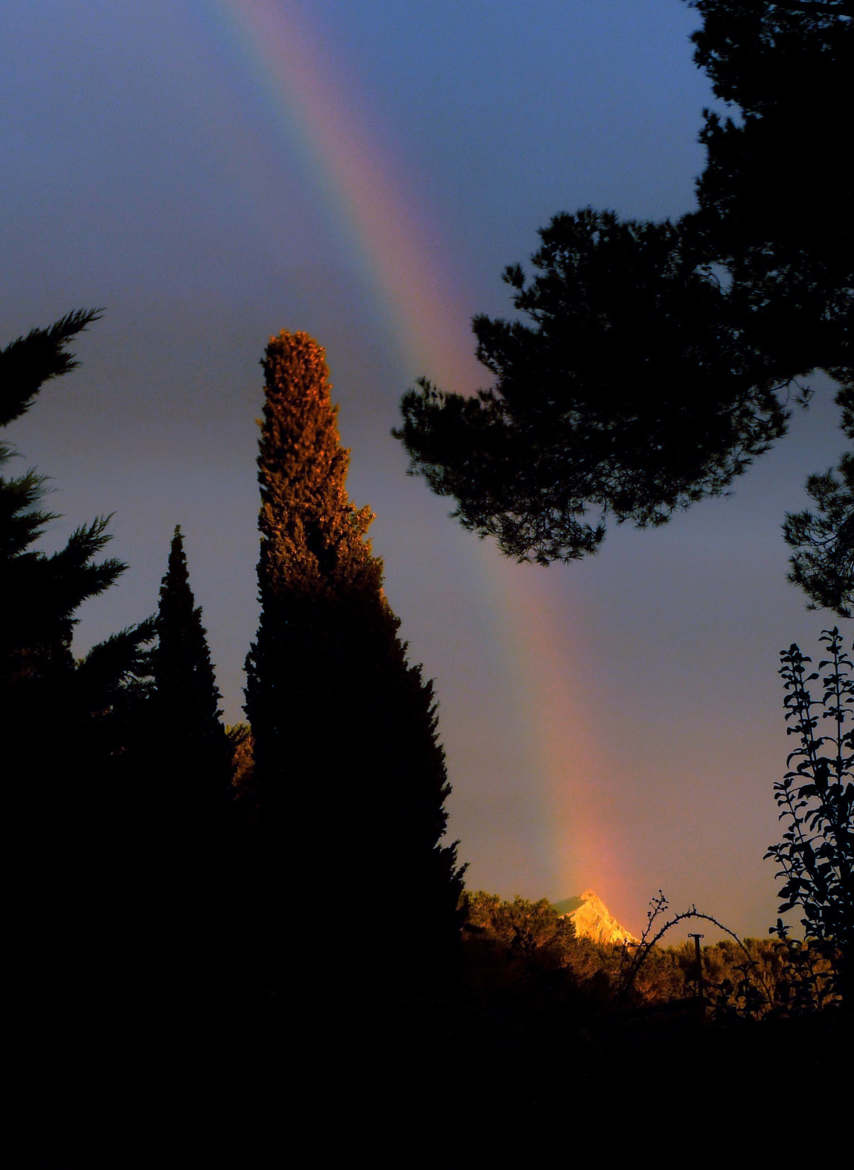 Arc-en-Ciel magique sur Sainte-Victoire