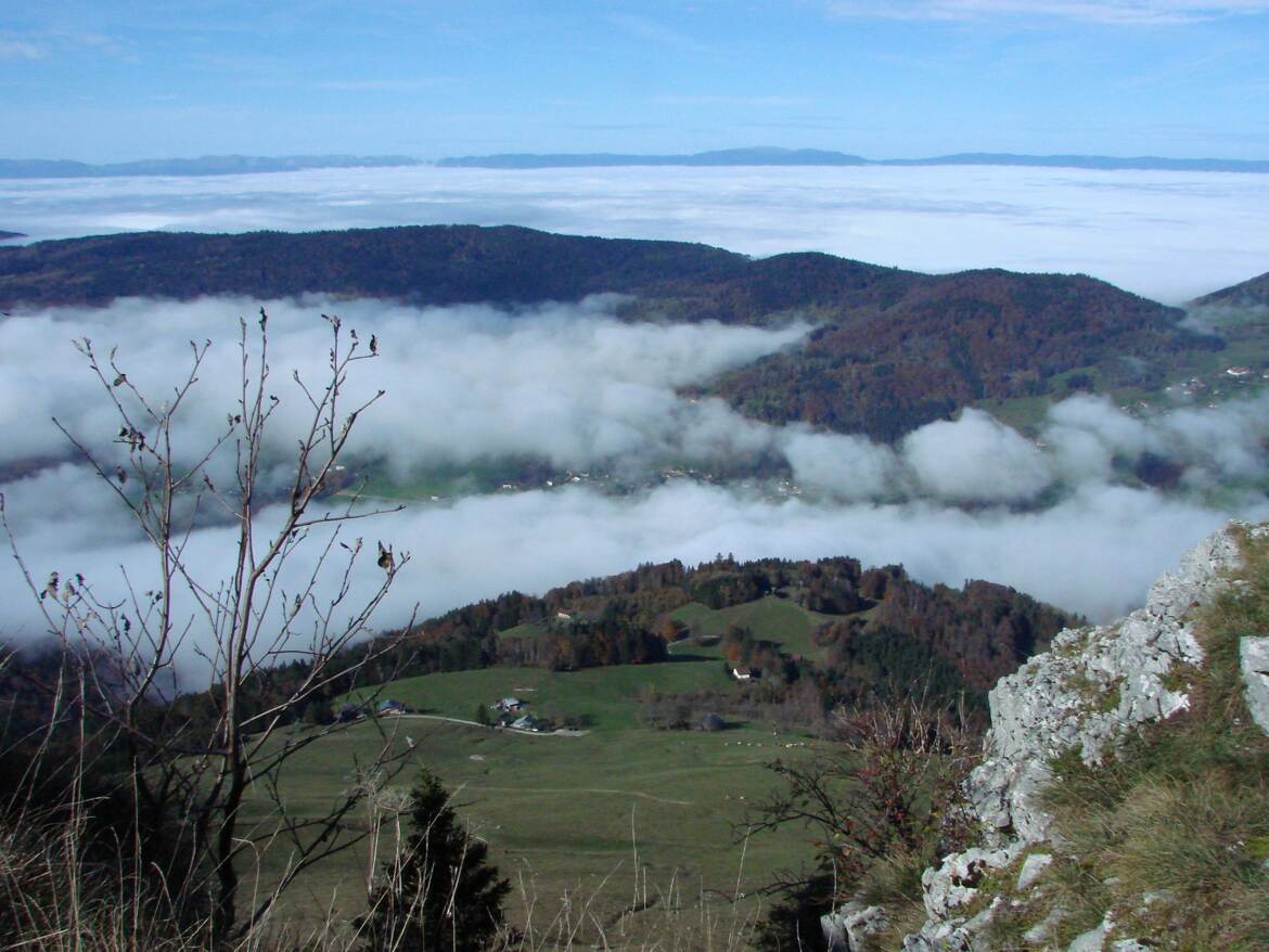 Dépasser les nuages