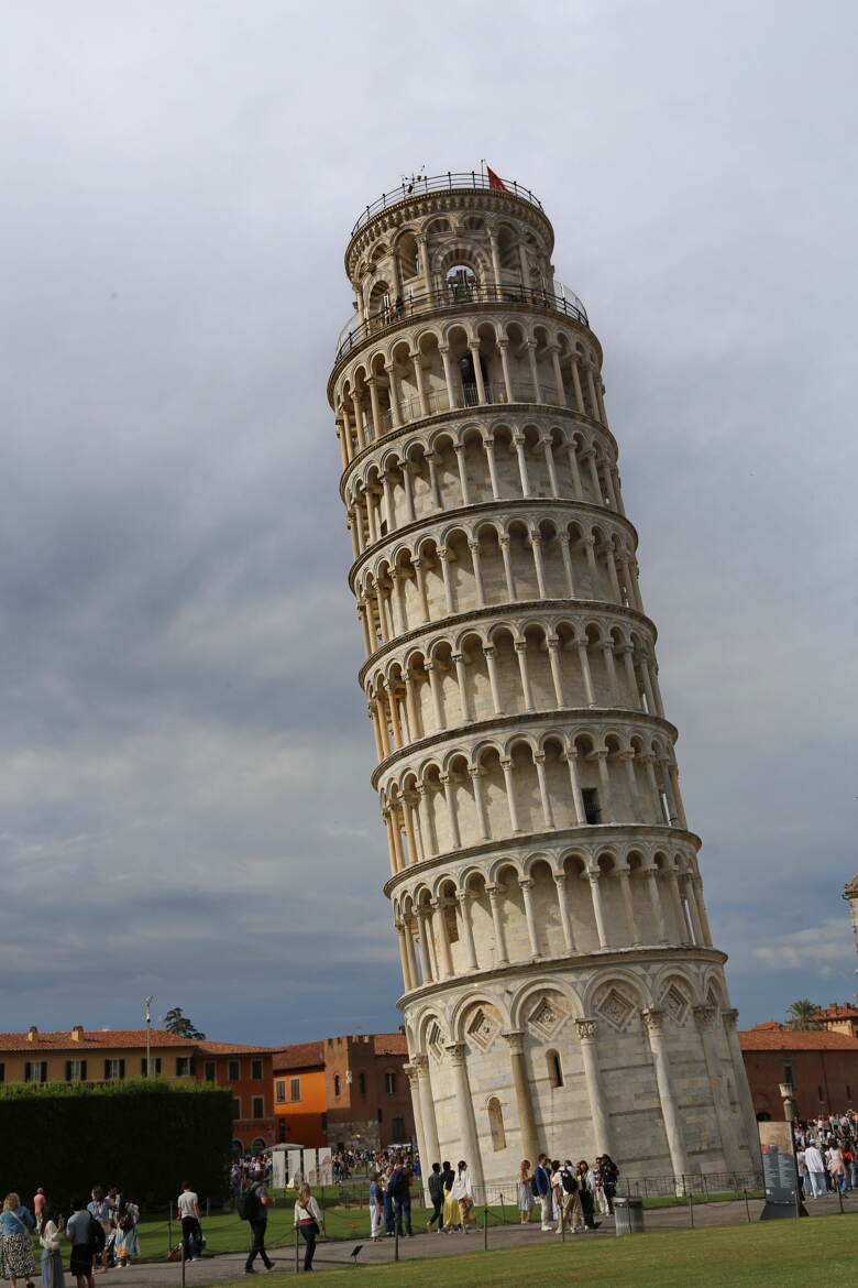 Venir explorer la Piazza dei Miracoli.