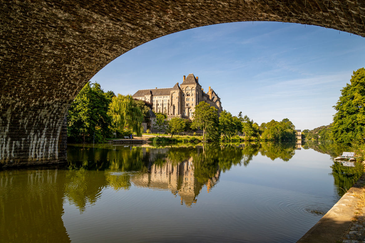 De sous le pont