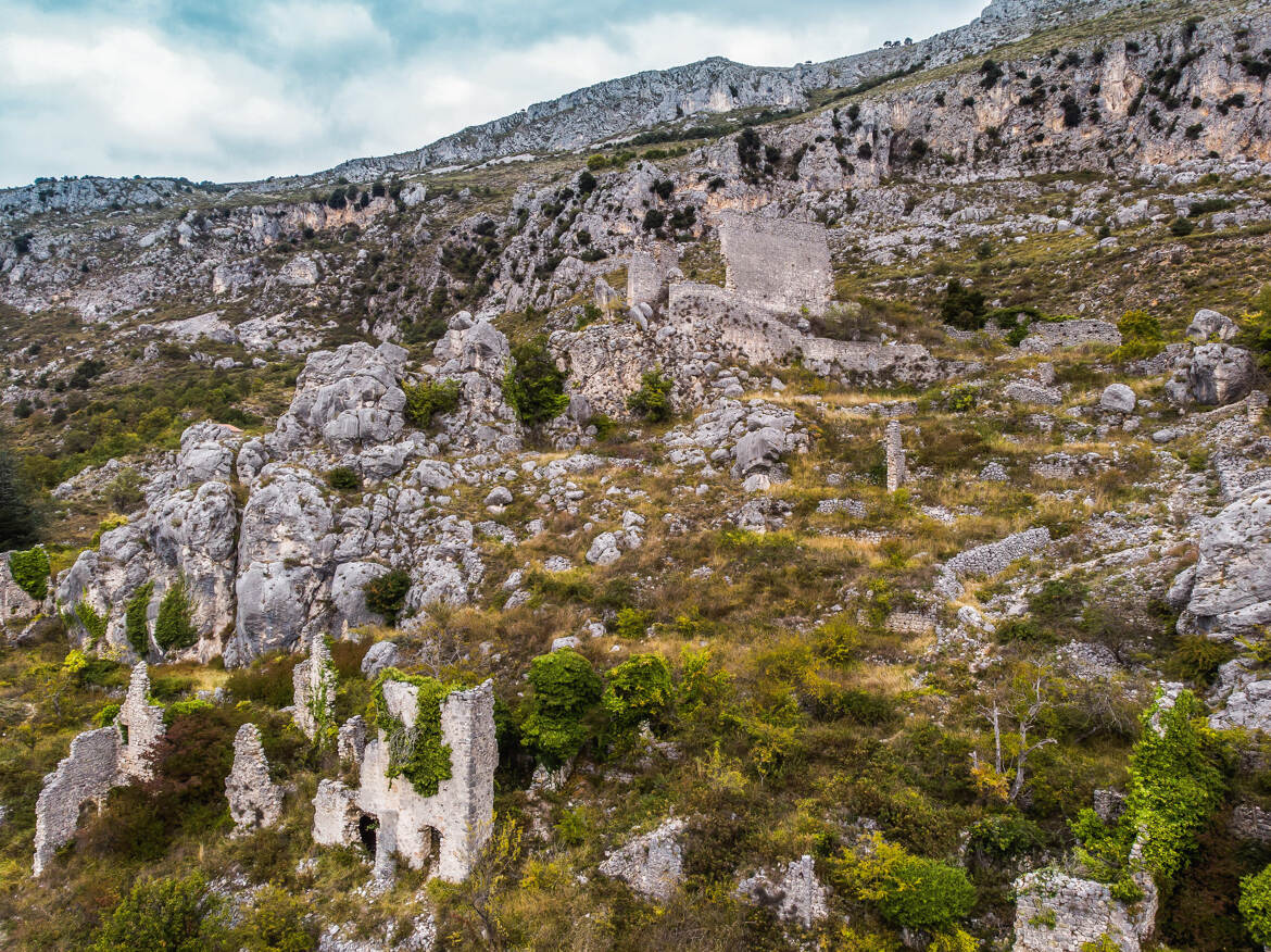 Vestiges d'un village 2 (corrigée ciel )