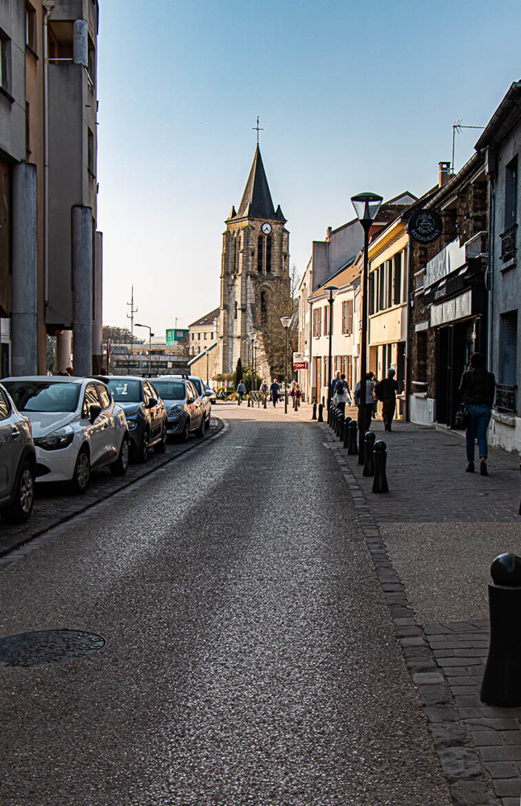 descente vers le clocher Ste-Marie Madeleine