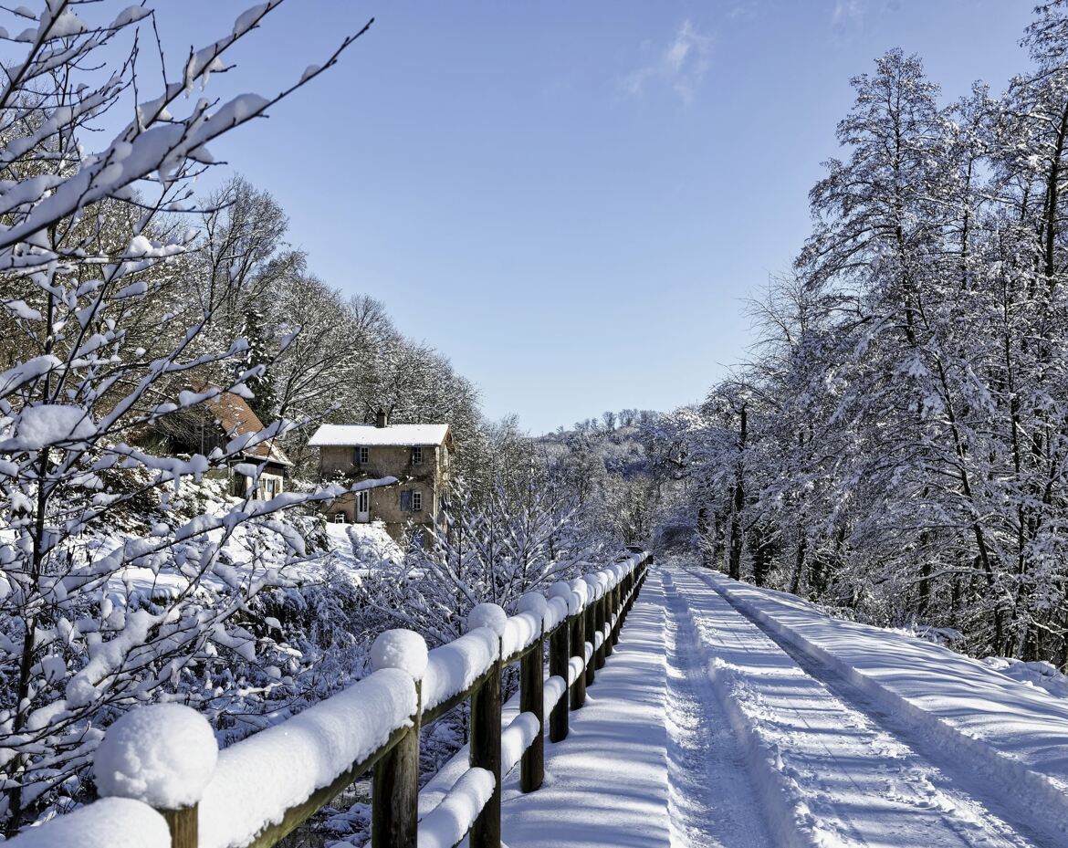 Vallée sous la neige