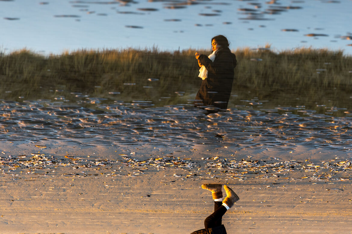 Piègée entre deux mondes.