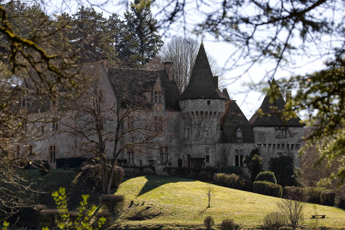Le château sans nom