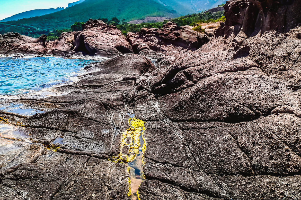 Massif l' Esterel et ses roches volcanique