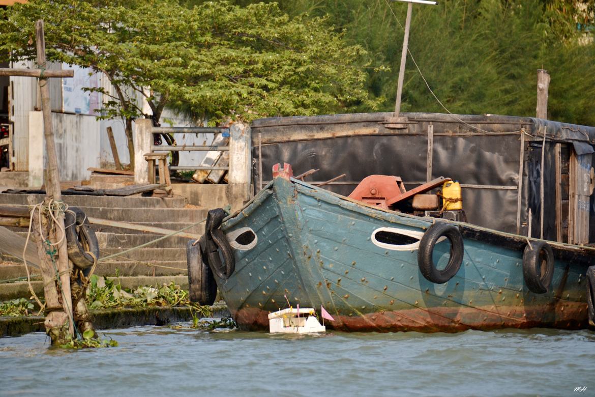 Pourquoi ces bateaux ont des yeux?