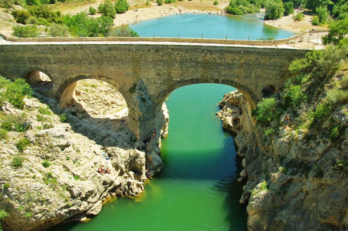 Bientôt millénaire sur le chemin de Saint-Jacques