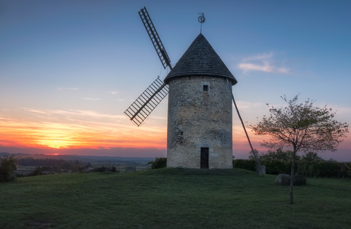 Coucher de Soleil sur le Moulin de Haute Benauge