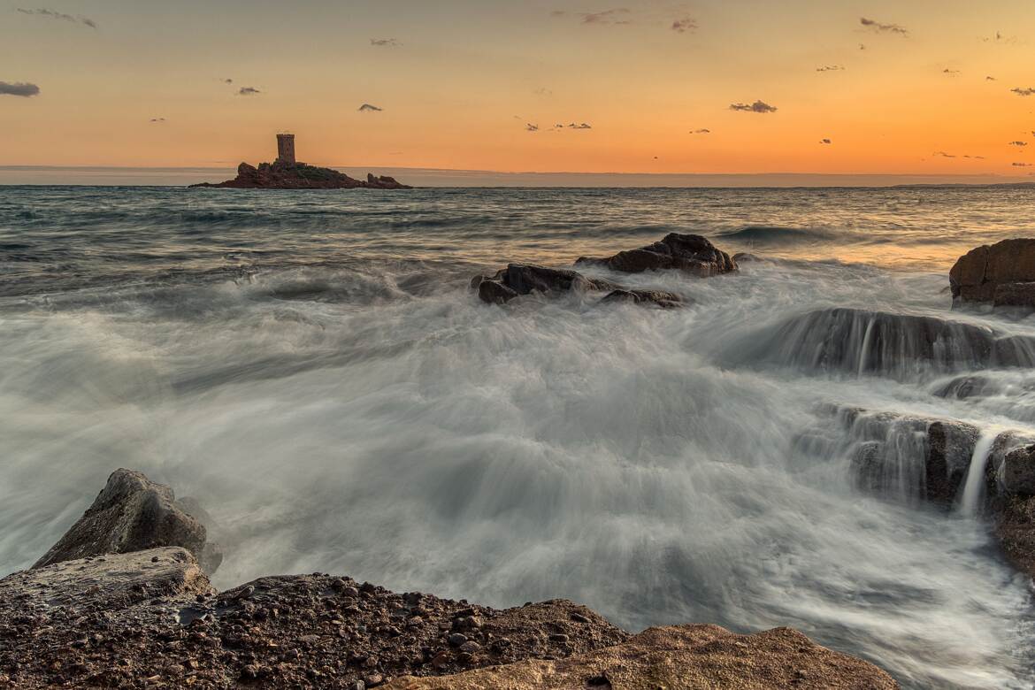 Dans les flots du Dramont.