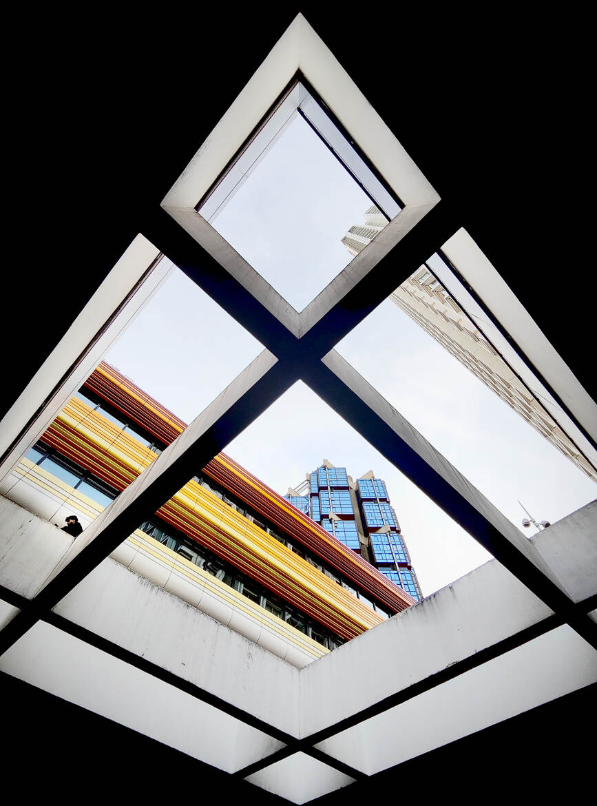 De l'autre côté des barreaux ...