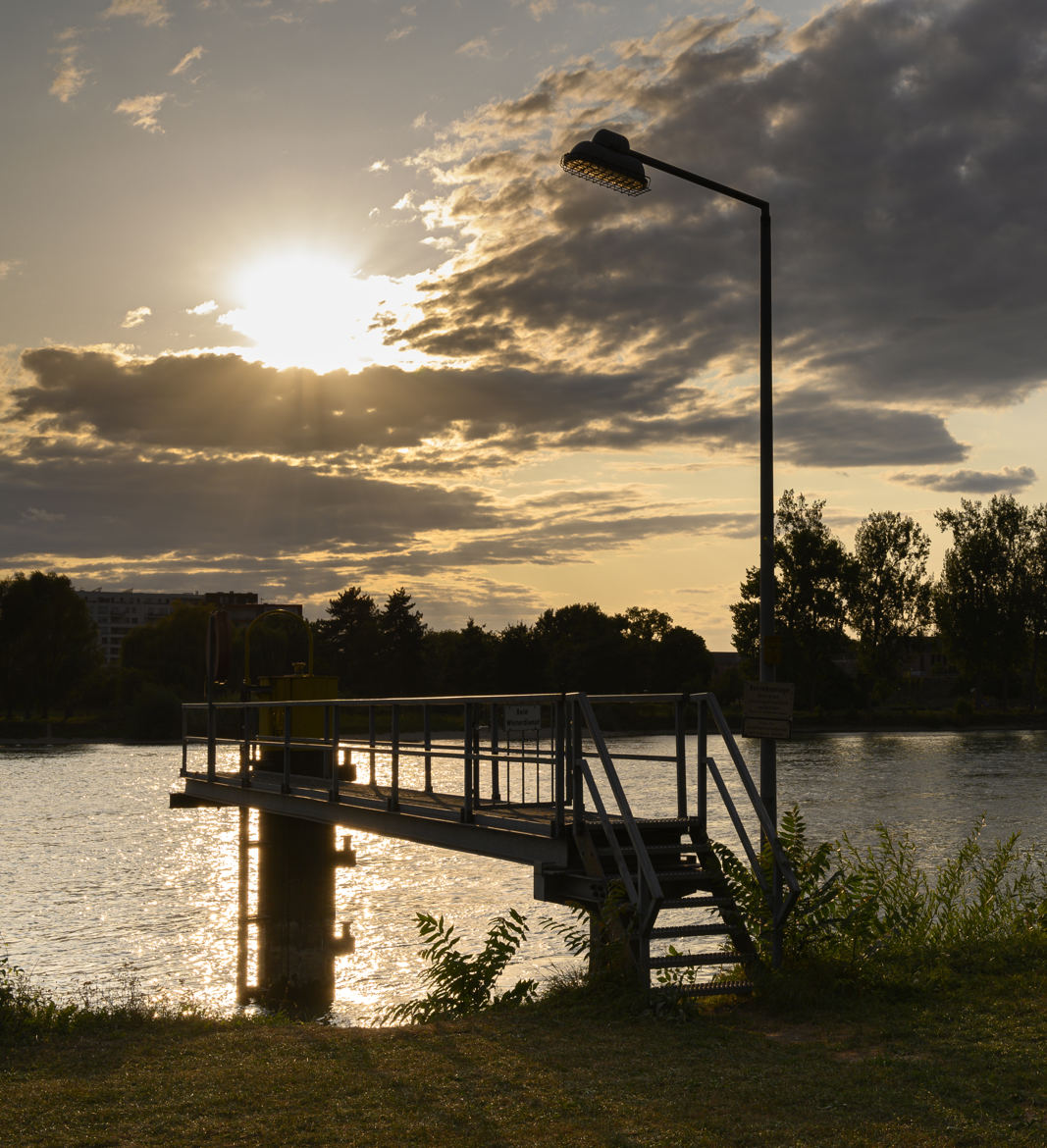 Ponton au couchant