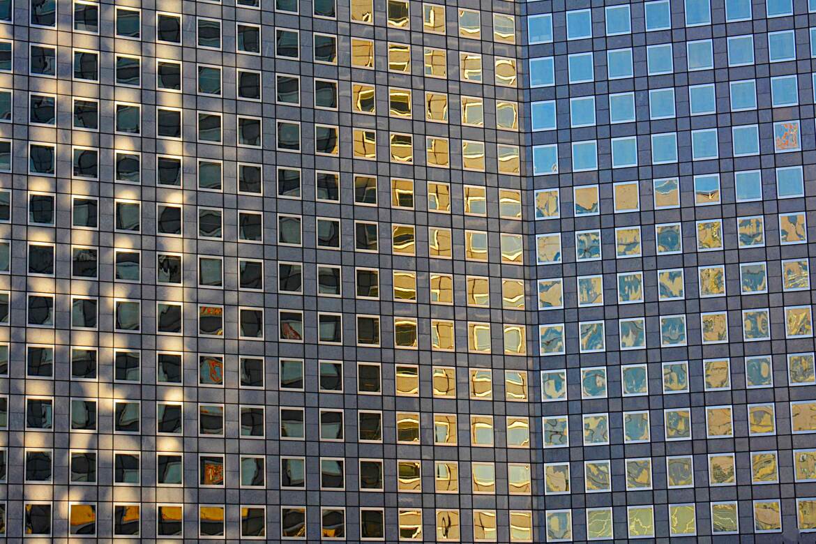 Graphisme et reflets urbains