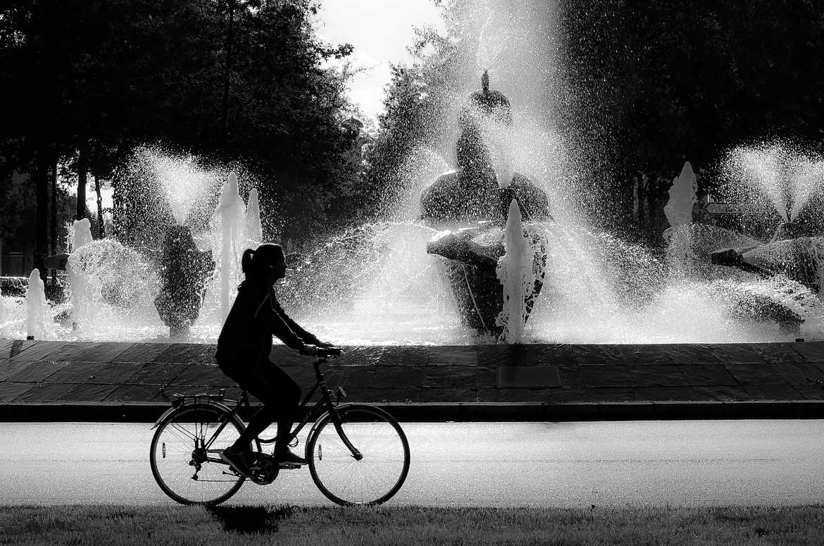 la fille à vélo