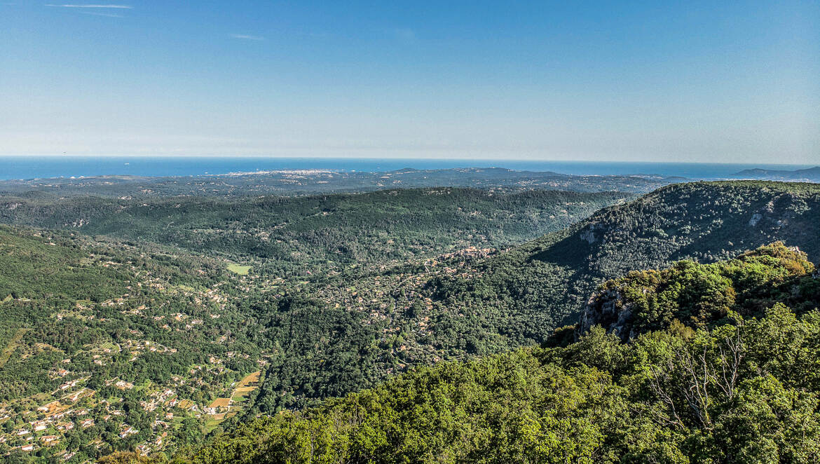Panorama sur les Georges du Loup