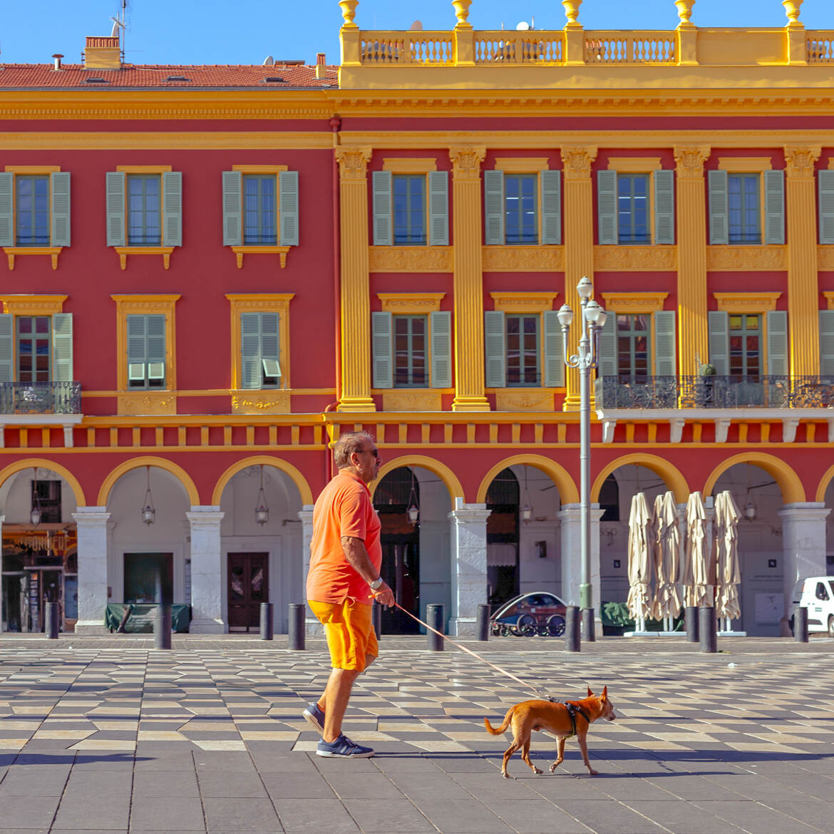 Couleurs d'automne sur la place Massena