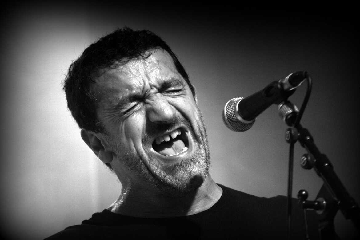 Le chanteur habité ...