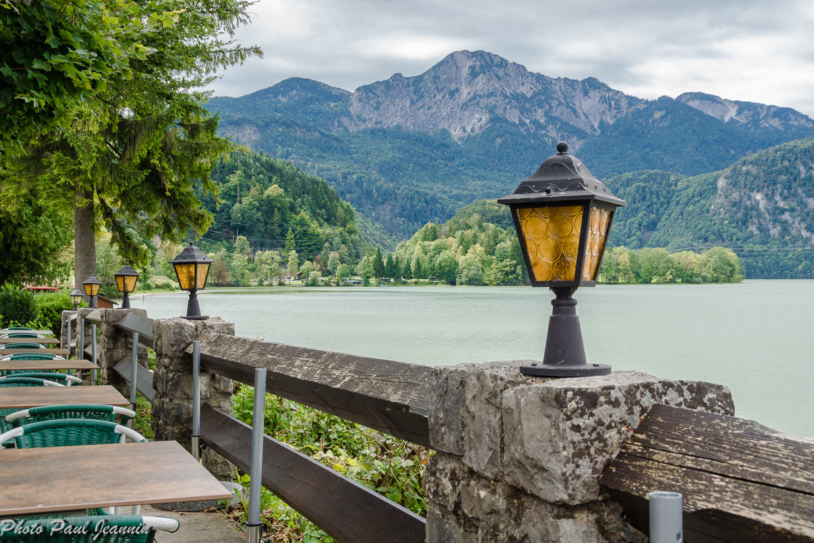 Terrasse au bord du lac