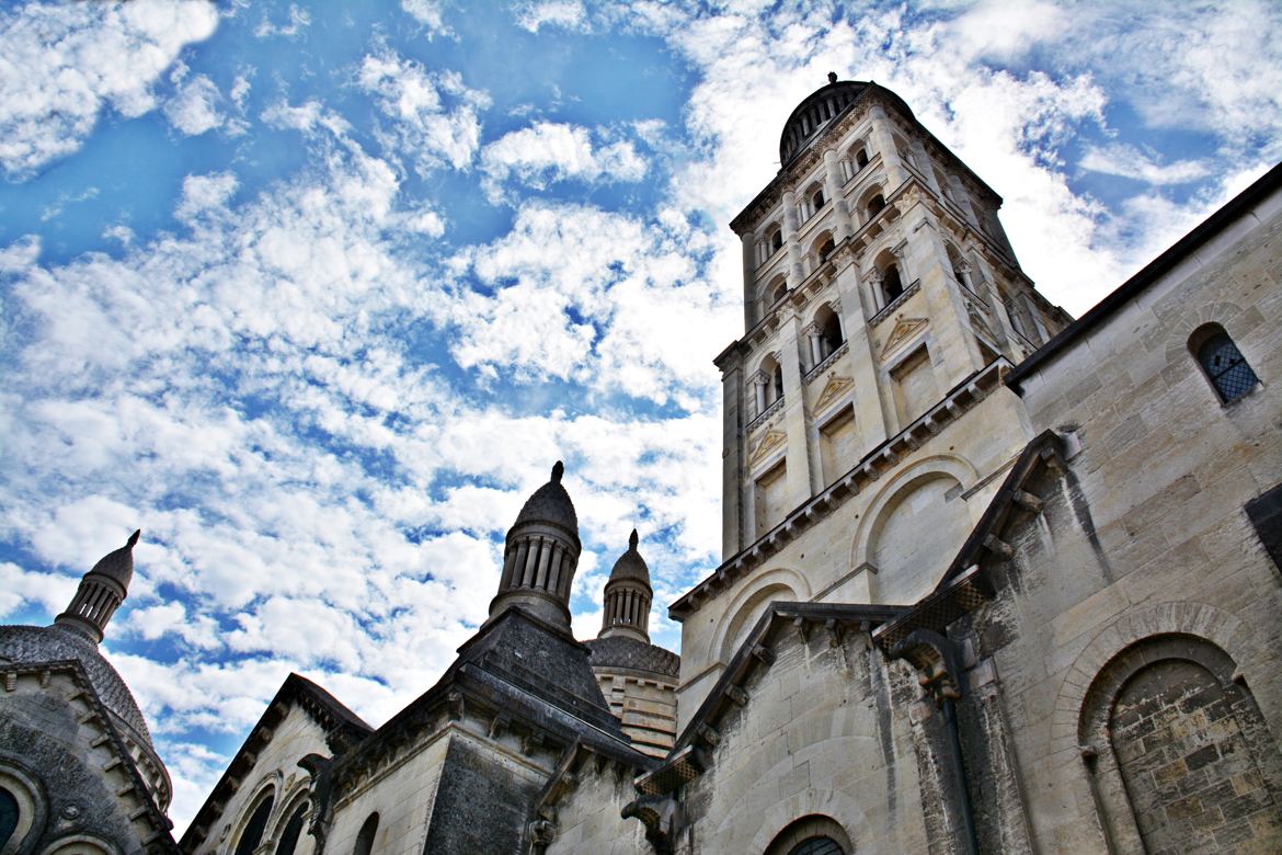 Pierre et nuages