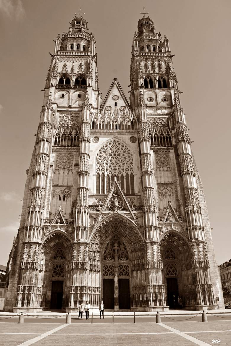 Cathédrale St Gatien V2 sépia