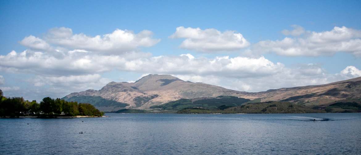 Lac dans les Highlands