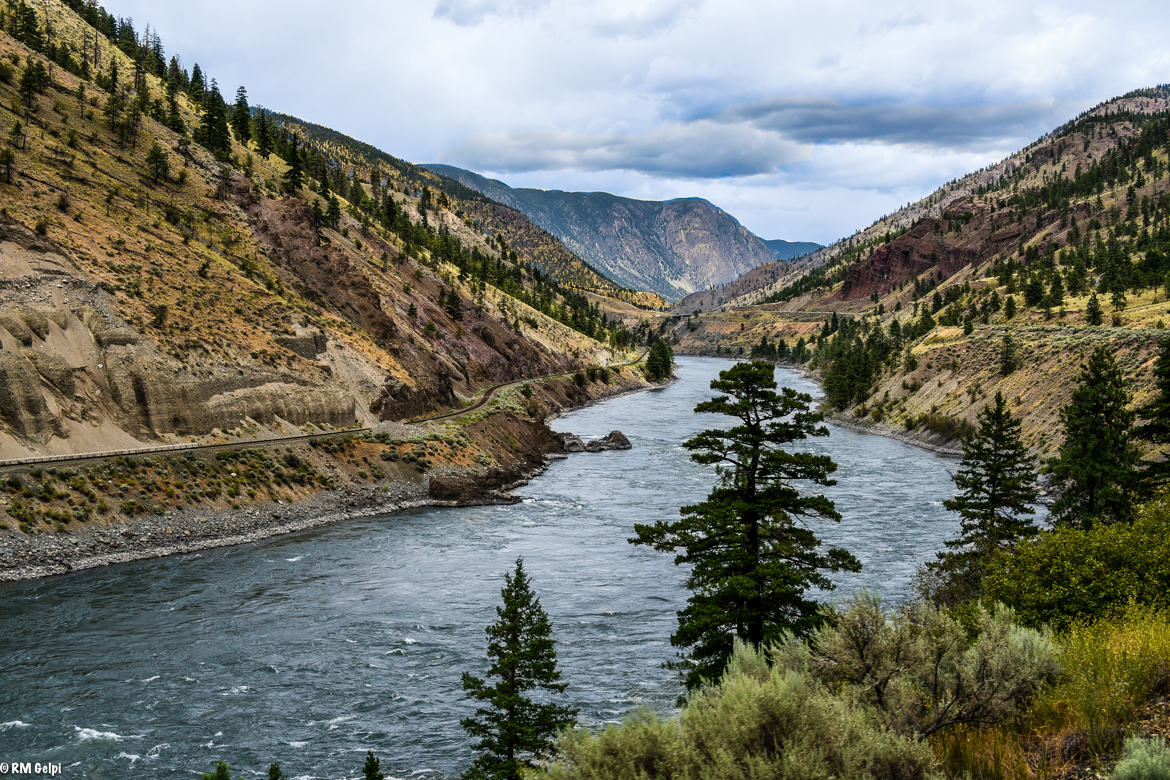 Les Rocheuses canadiennes depuis le train Rocky Mountaineer