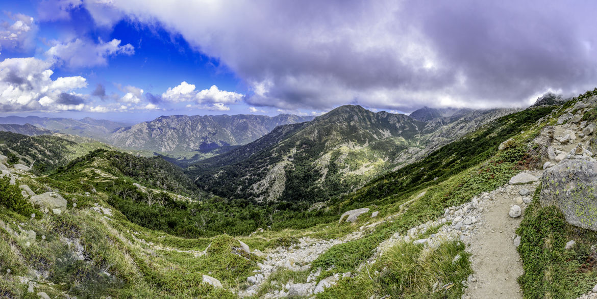 Panorama de la montagne Corse