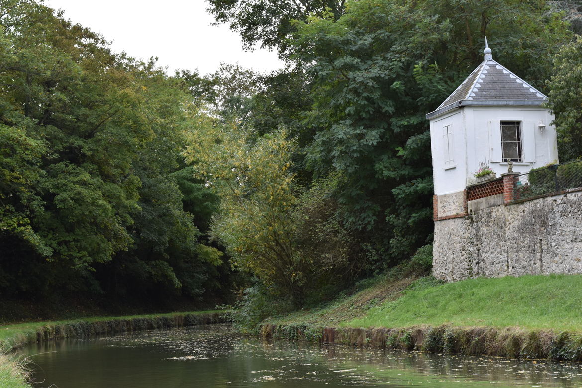 En longeant le canal