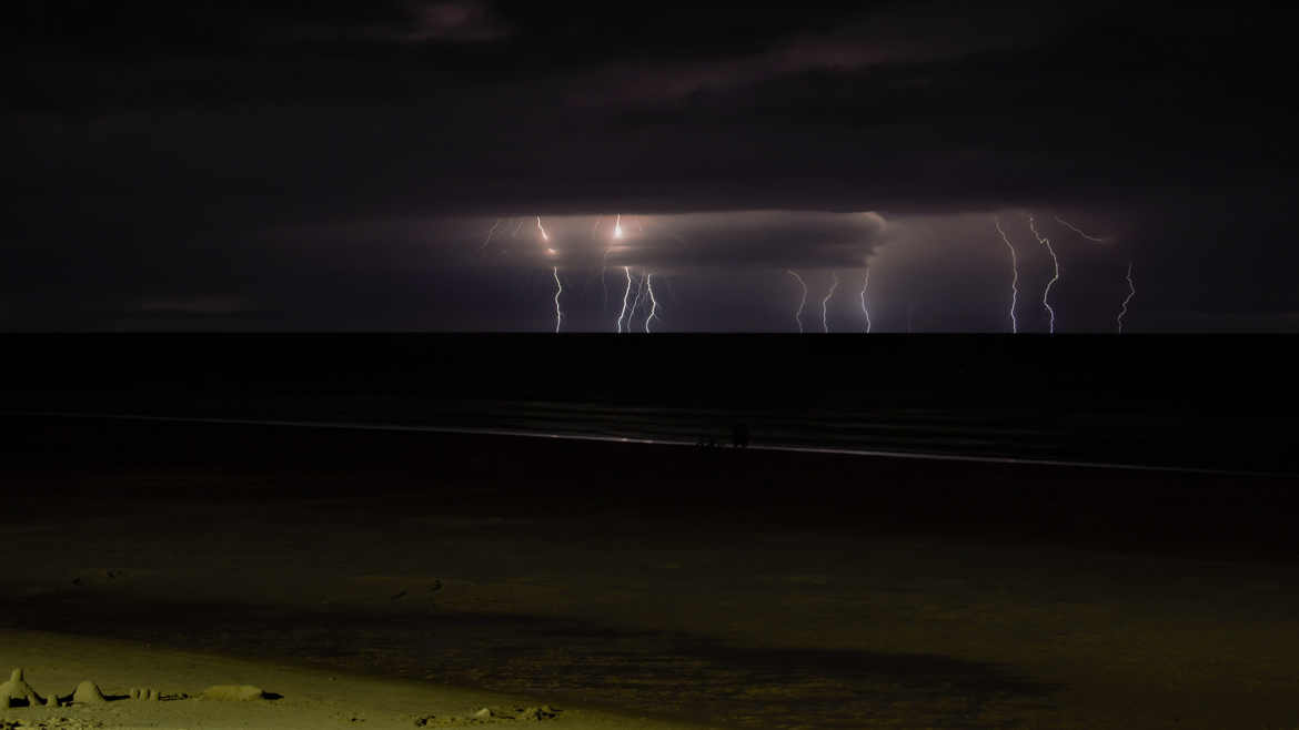 nuit orageuse sur ocean