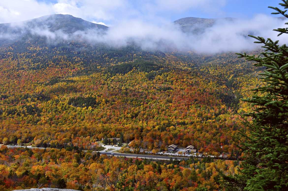 Le Mount Washington paré des couleurs d'automne