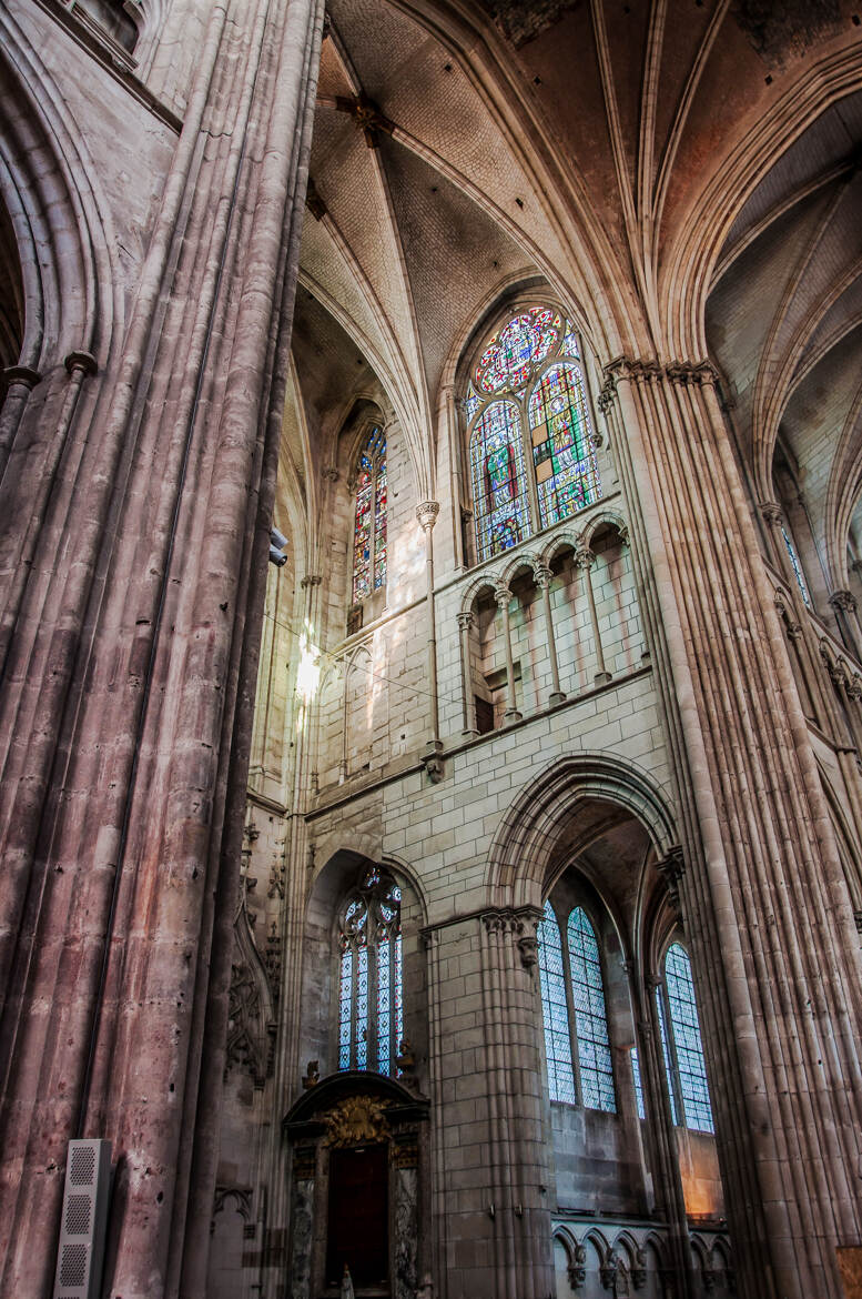 Une contre-plongée dans l'Abbaye