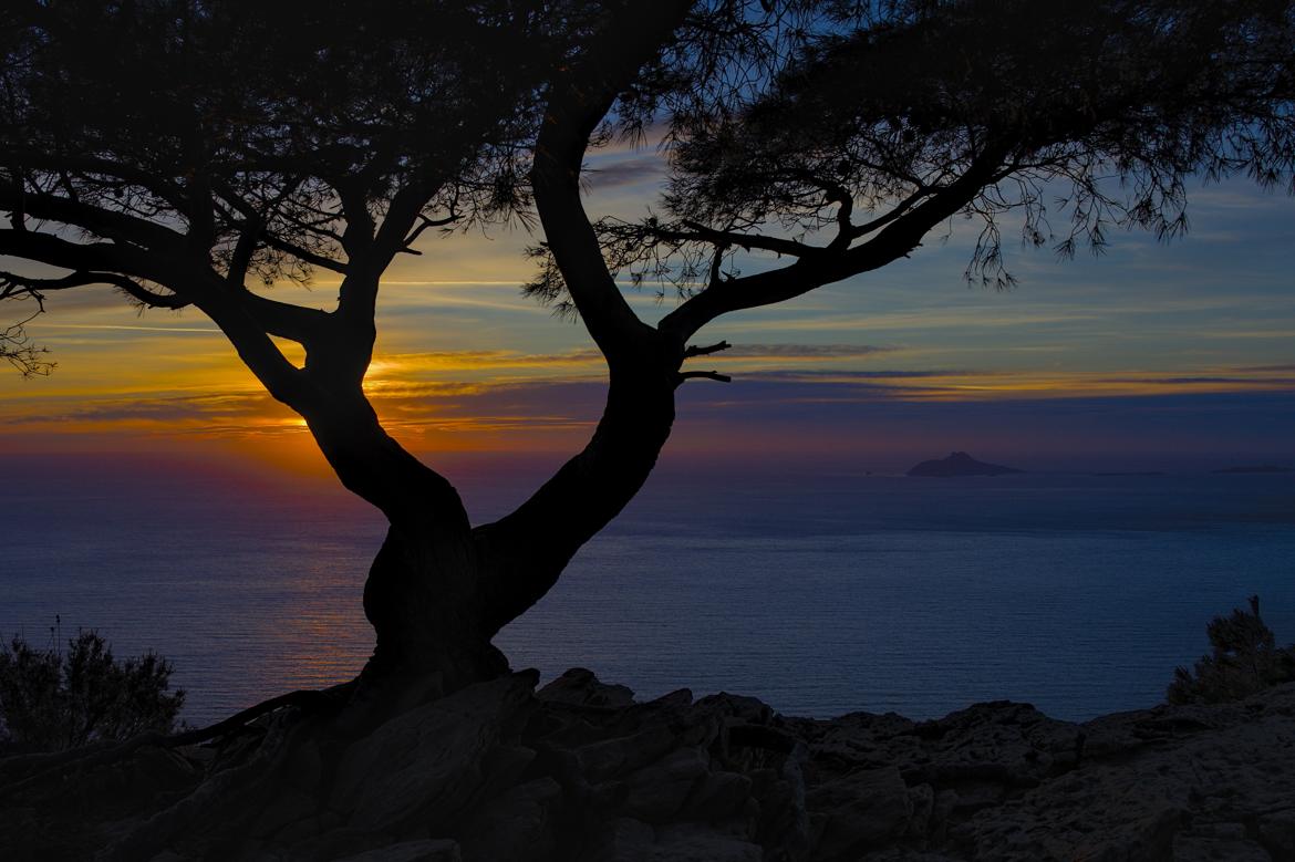 coucher de soleil sur les calanques