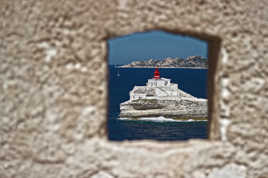 phare sur la fenetre