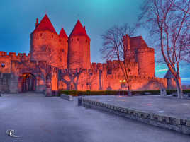 La Cité de Carcassonne se lève