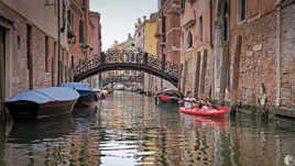 Canoter sous les ponts...