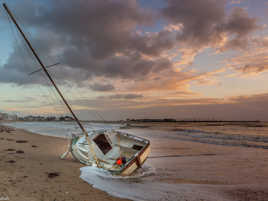 abandonné après la tempête  **