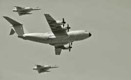 Défilé aérien du 8 mai